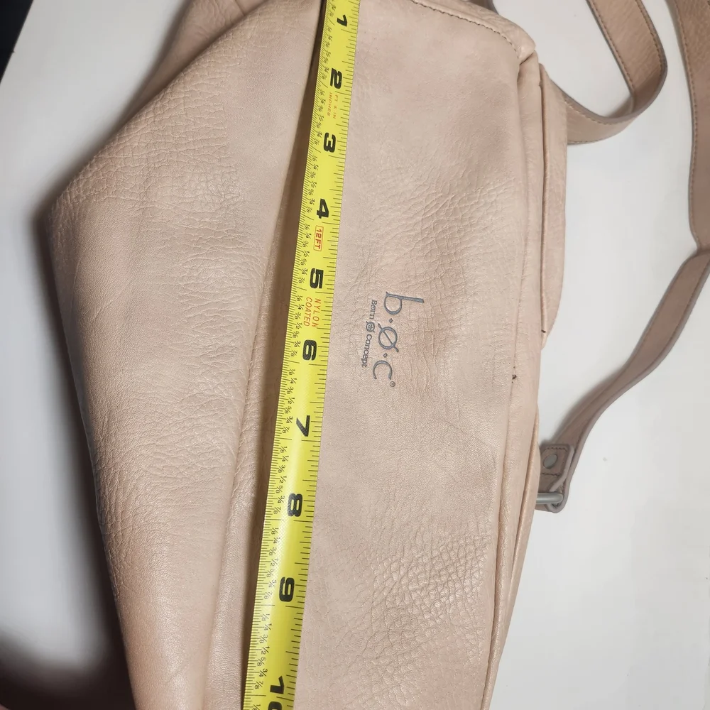 NEW Boc Cream Women's Zipper Pockets Bag - Picture 3 of 11